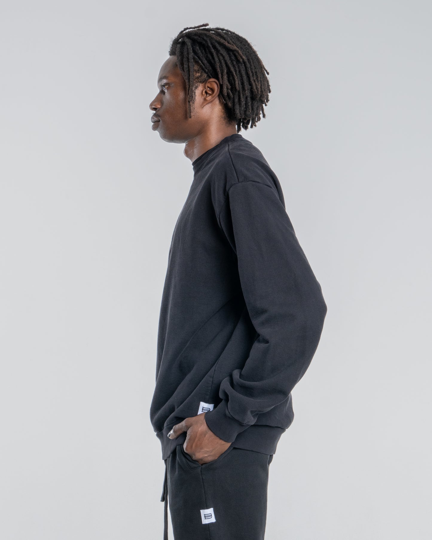 DARVIN SWEATSHIRT - JET BLACK