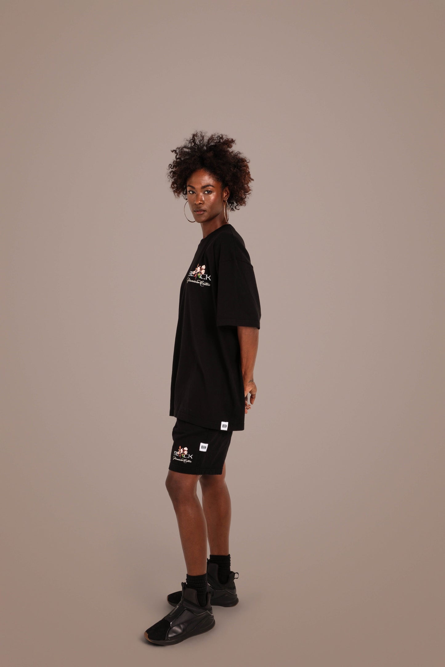 ACTIVELY BLACK COTTON LOGO SHIRT